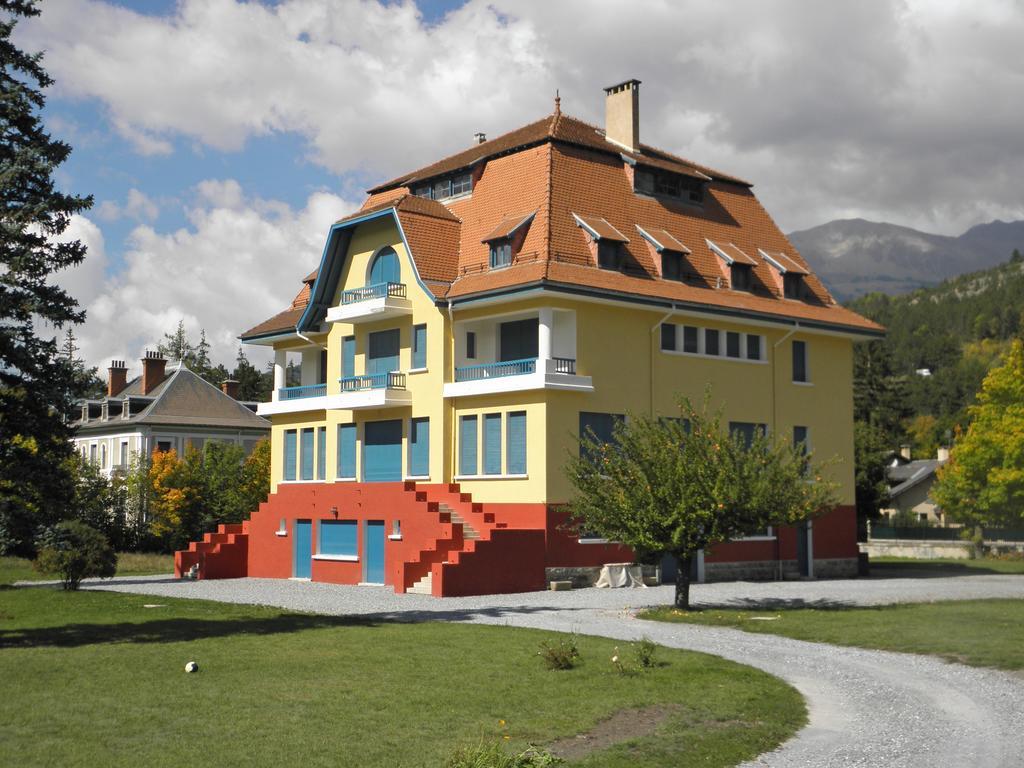 Gîte Auberge Les Terres Blanches de Méolans Esterno foto