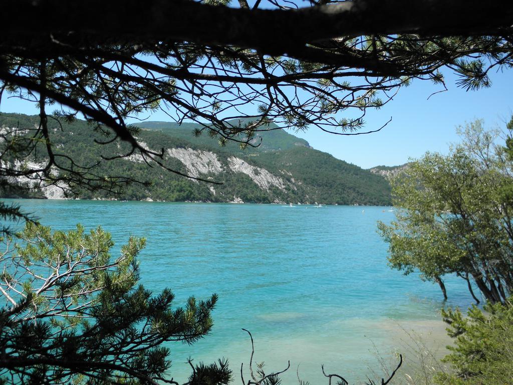 Gîte Auberge Les Terres Blanches de Méolans Esterno foto