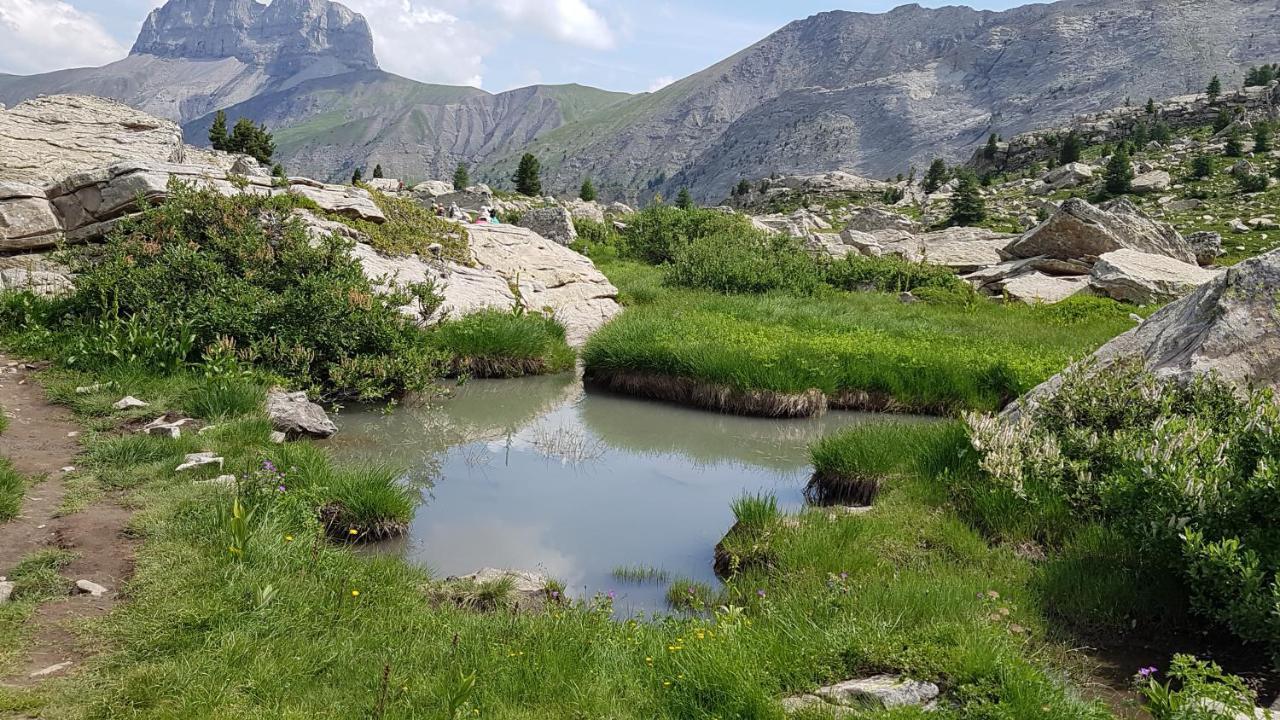 Gîte Auberge Les Terres Blanches de Méolans Esterno foto